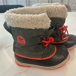 Sorel Kids Yoot Pac Nylon Winter Snow Boot